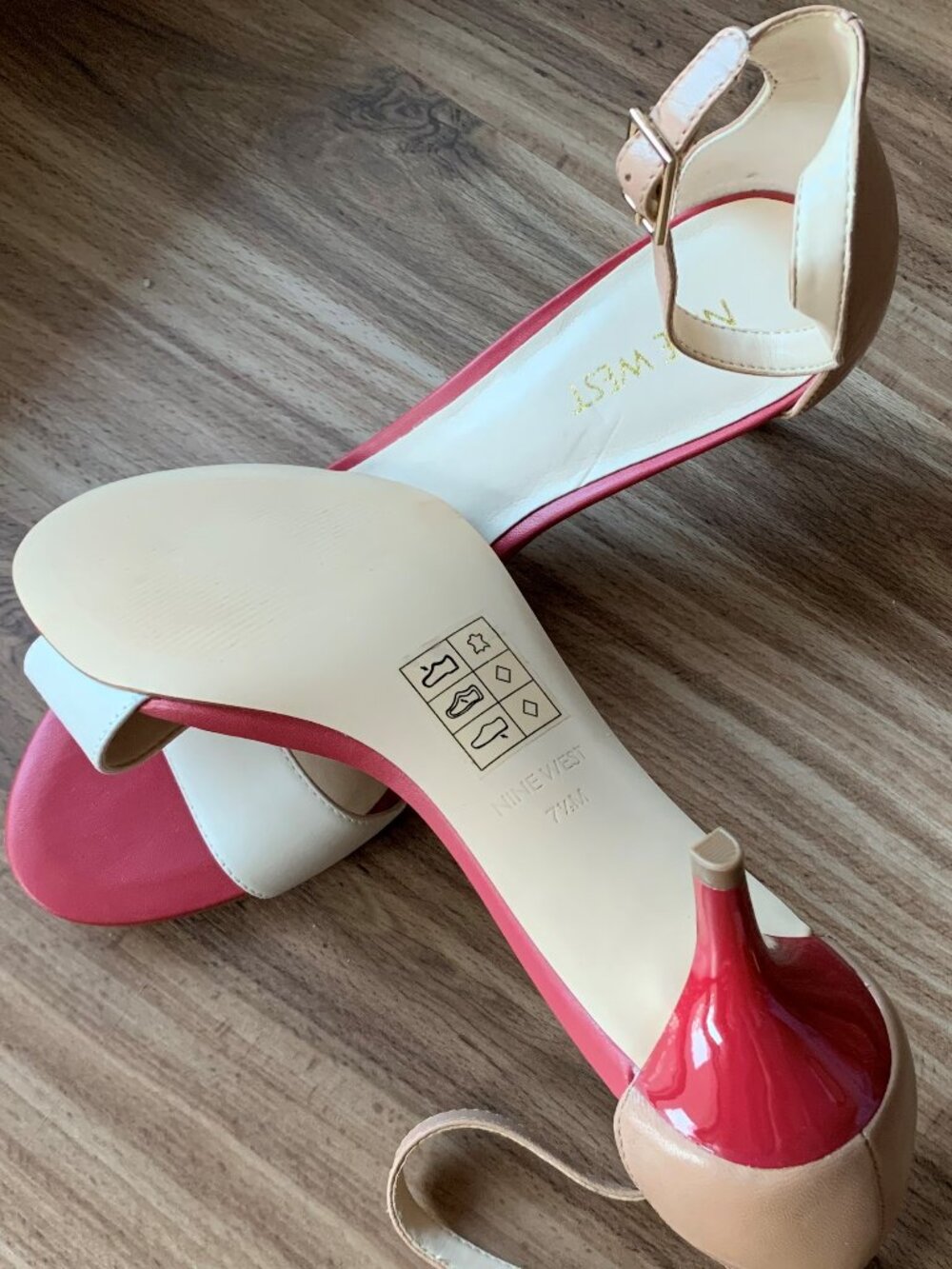 high-heeled sandals